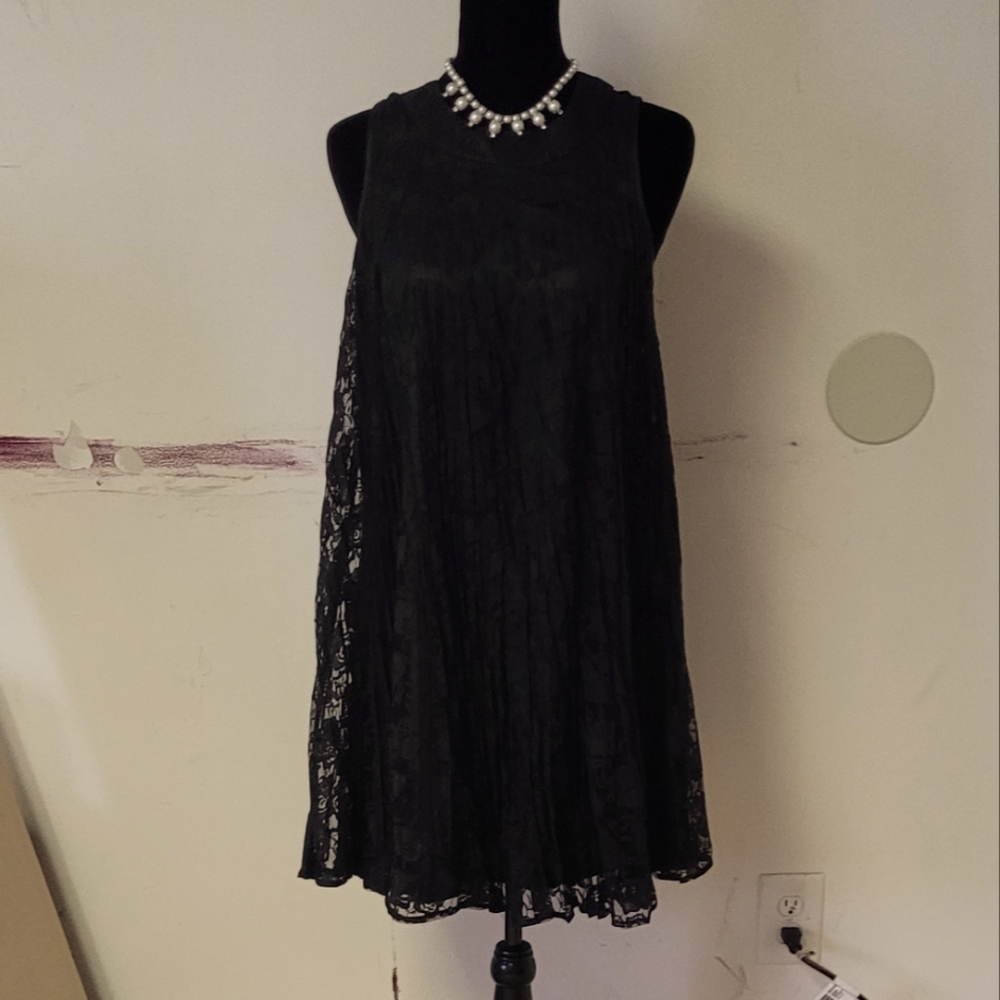 Black lace Wilmington dress.